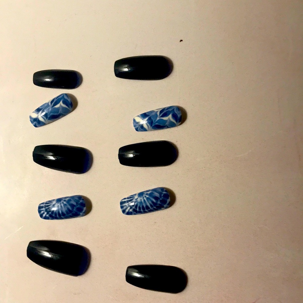 Nice tie dye dark blue nails very long really cute